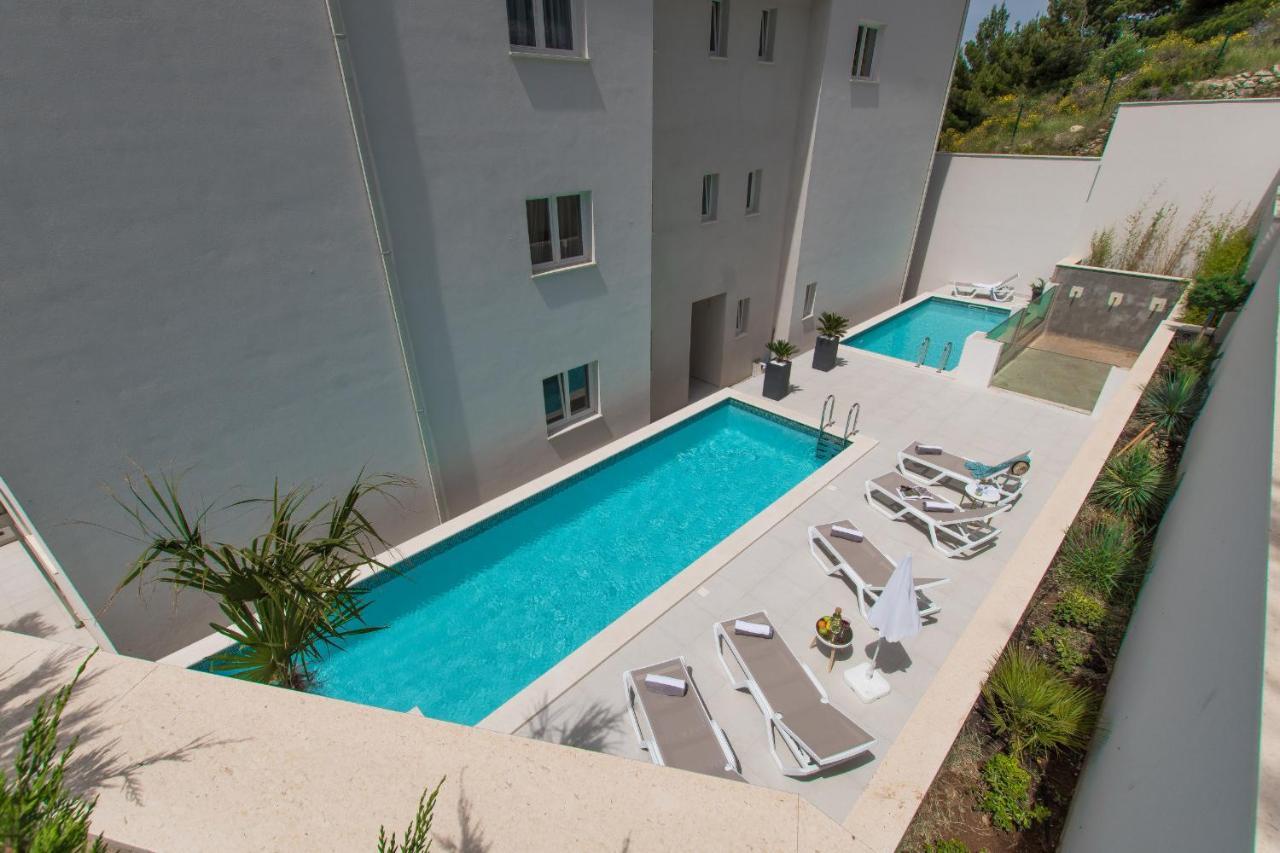 Villa Smaragd - Lapis - Luxury Apartment With Shared Pool マカルスカ エクステリア 写真